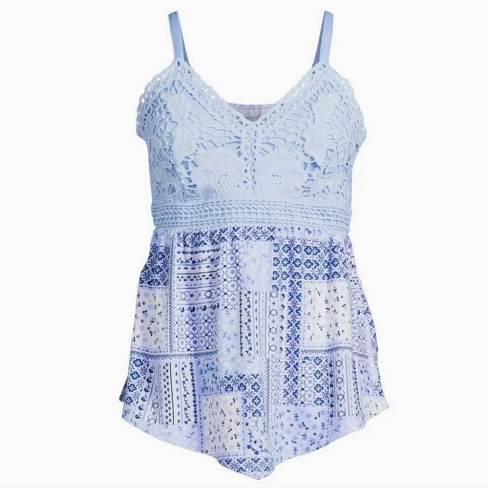 NWT No Boundaries Juniors Crochet Babydoll Hanky Hem Blue Top
